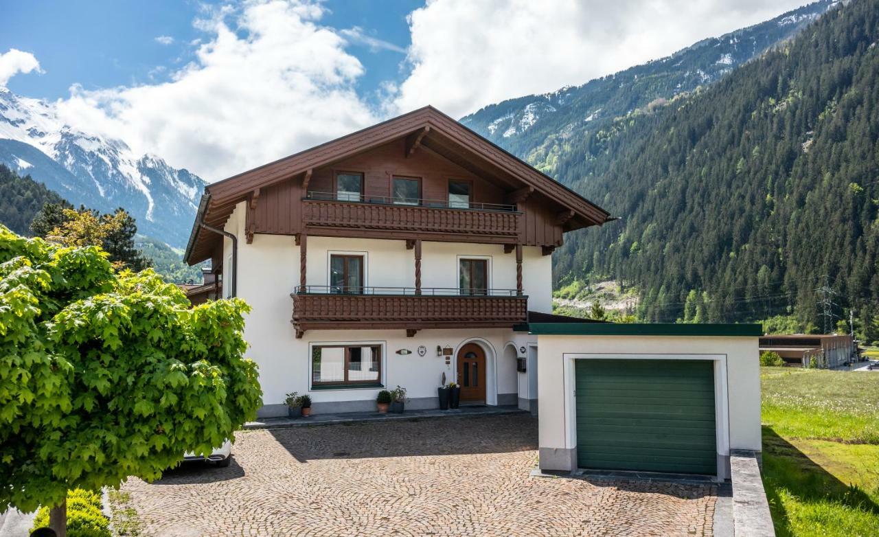 Landhaus Tyrol Mayrhofen Exterior foto